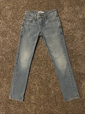 Signature by Levi Strauss Light Wash Slim Jeans